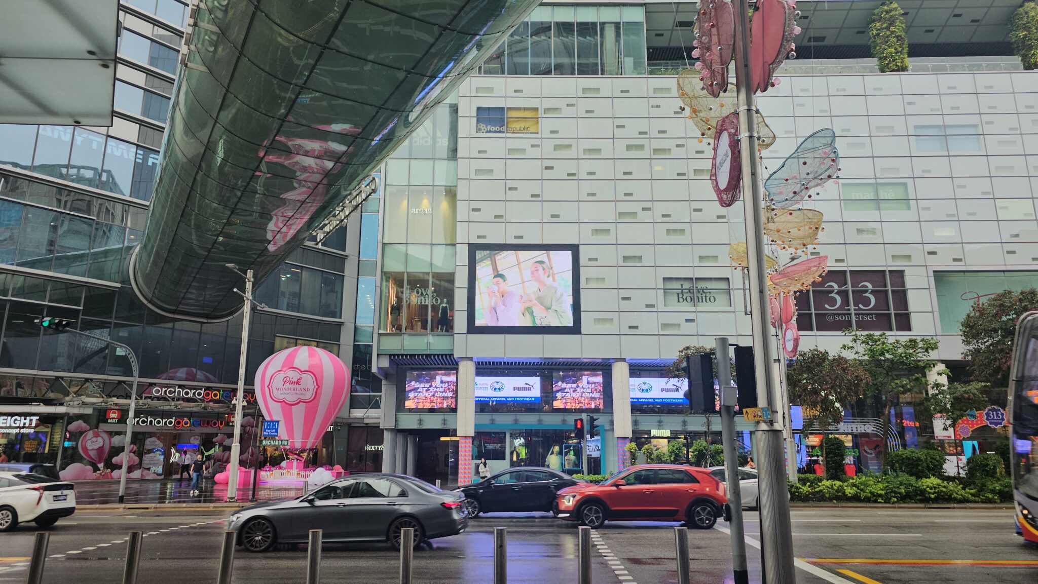 As Tokyo Tourism Rep, Singapore Office hosts outdoor advertising at the ...